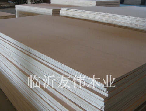 楊桉膠合板的主要特點(diǎn)及選購(gòu)建議